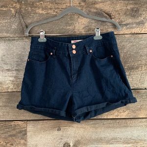 Five pocket lei shorts